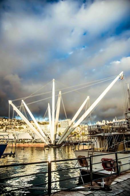 Appartement La Finestra Sul Cielo Del Porto Antico Di Genova Extérieur photo